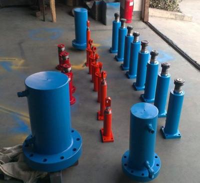 工程機械液壓油缸的排氣法